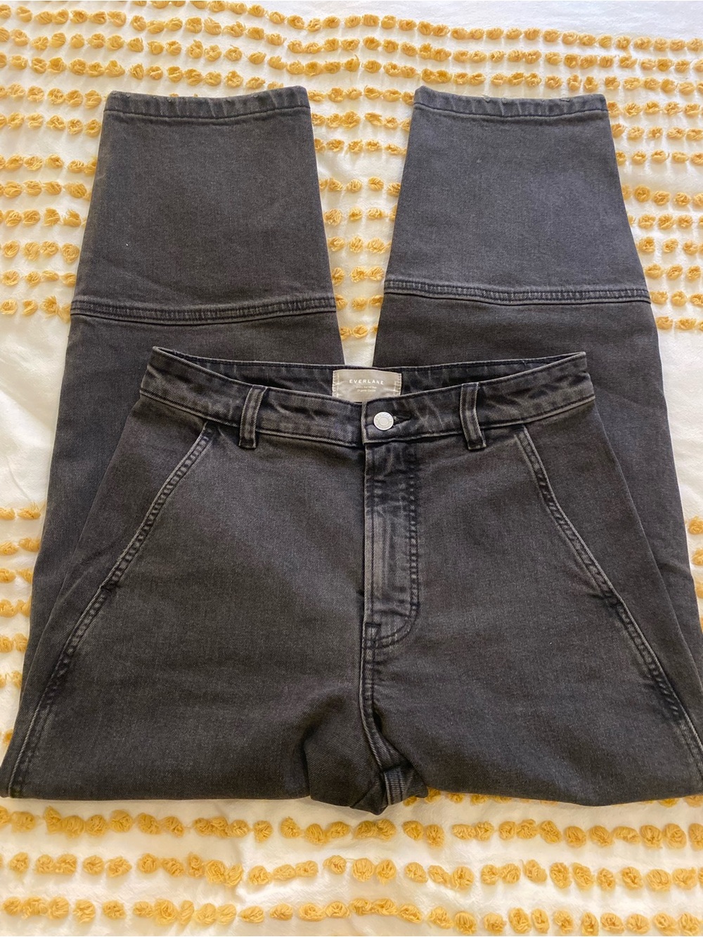 Everlane High-Rise Utility Barrel Leg Jeans in Washed Black